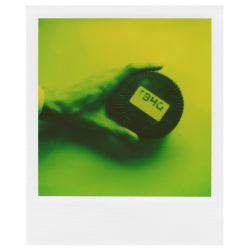 Филм Polaroid Green 600 Film - Reclaimed Series