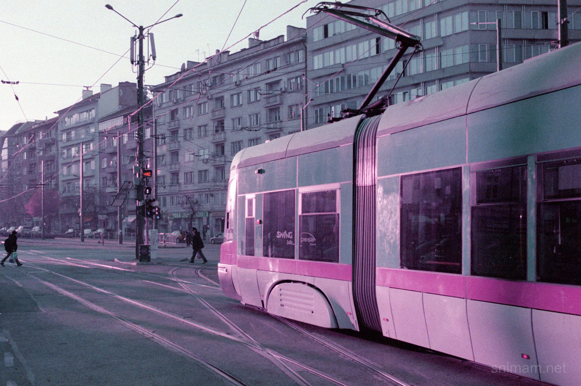 Филм Lomochrome Purple