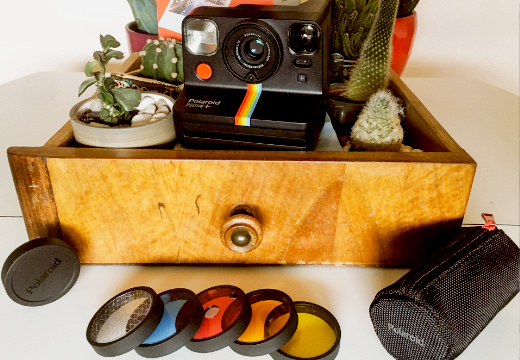Polaroid Now+ ,  най-новият фотоапарат за моментални снимки